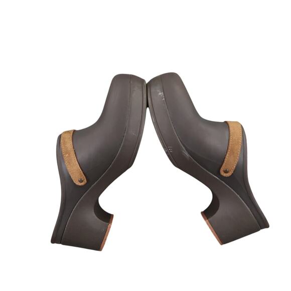 Crocs Shoe Women 9 Clog Slip On Comfort Fashion Rubber Leather Strap Brown Sarah - Picture 11 of 16